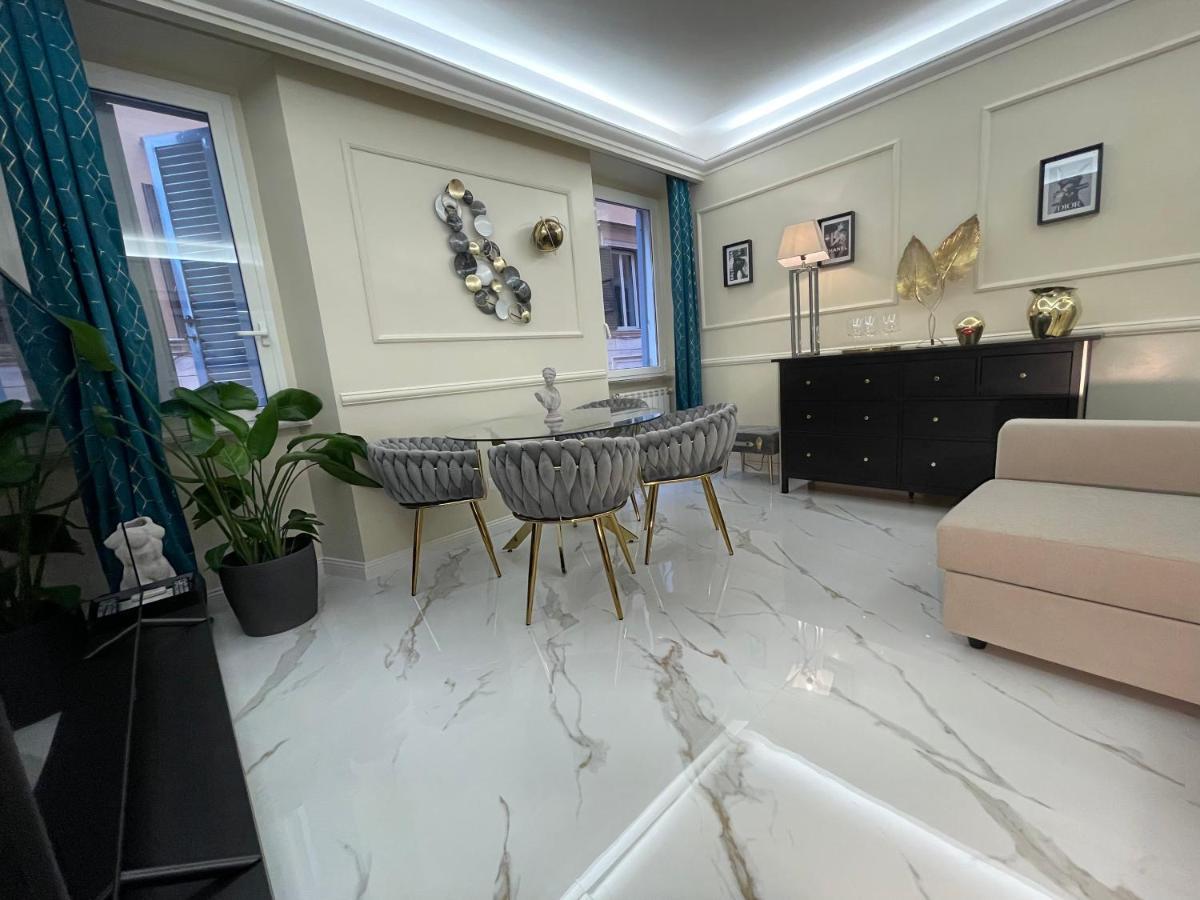 רומא Spanish Steps Glamour & Sauna Luxury Apartment **** מראה חיצוני תמונה